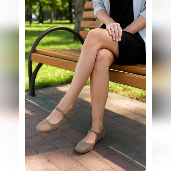 Journee Carrie Women's Mary Jane Flat Elegant Taupe Spring Summer Buckle Shoe 10 - Picture 1 of 13